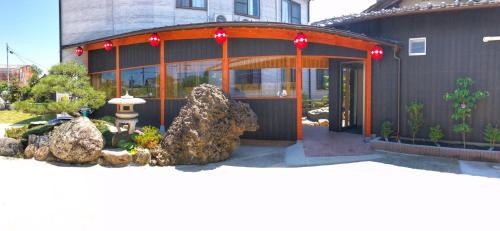 Hotel Sunmarine - Dining and Catering