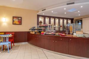 Hotel Terminus Montparnasse - Children and Pets Policies