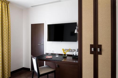 Hotel The Colisée - Dining Options