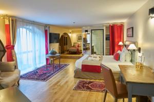 Hotel Vatel Bordeaux - Location and Accessibility
