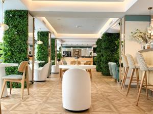 Hotel Victoria - Guest Experiences and Reviews