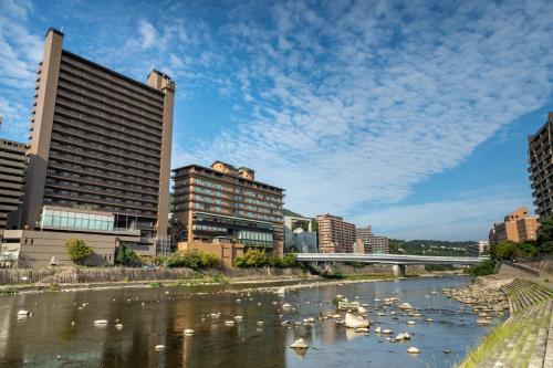 Hotel Wakamizu - Amenities and Services