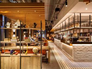 Ibis London Canning Town - Room Features