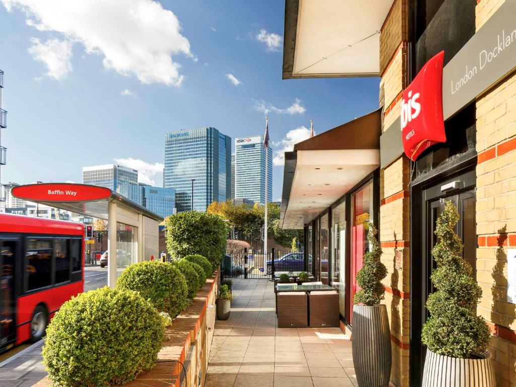 Ibis London Docklands Canary Wharf - Room Features