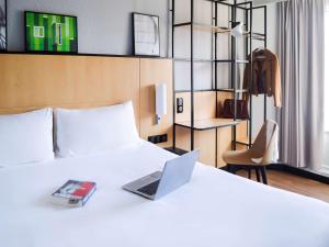Ibis Paris Tour Eiffel Cambronne 15th - Room Amenities and Features