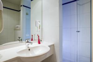 Ibis Styles Paris Mairie De Montreuil - Facilities and Amenities