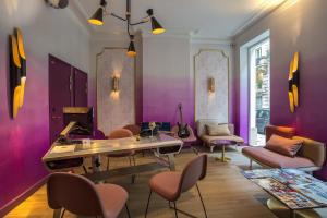 Idol Hotel - Location and Guest Experience