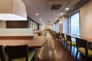 Keio Presso Inn Ikebukuro - Amenities and Services