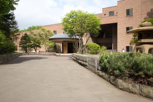 Kuriya Suizan Review - Accommodation Options