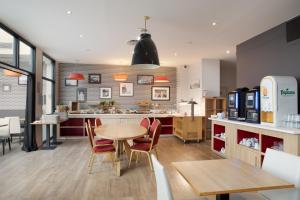 Kyriad Paris Est - Bois De Vincennes - Guest Ratings and Feedback