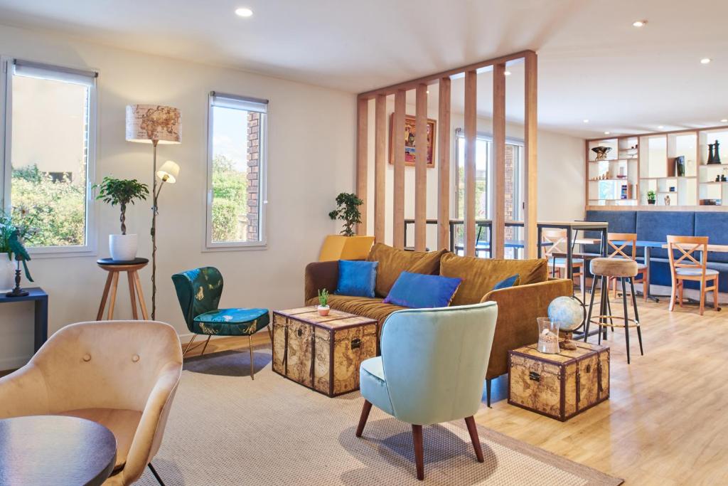 Kyriad Paris Sud Les Ulis Courtaboeuf - Amenities and Services