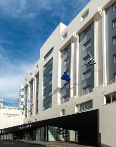 LAmirauté Brest - Room Amenities and Accommodations