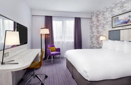 Leonardo Hotel Swindon - Facilities and Services