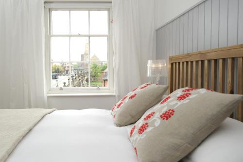 Lion & Pheasant Hotel - Dining and Cuisine