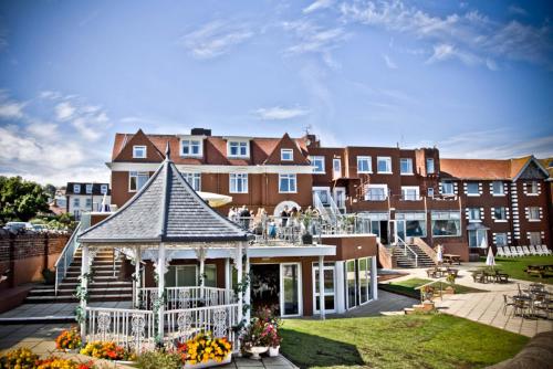 Livermead Cliff Hotel - Facilities and Amenities