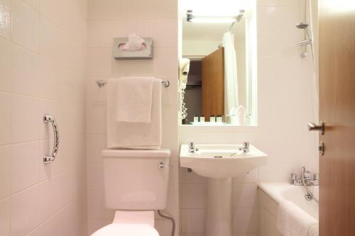 London Croydon Aerodrome Hotel, BW Signature Collection - Dining Options