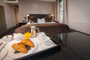 Macdonald Burlington Hotel - Dining Options