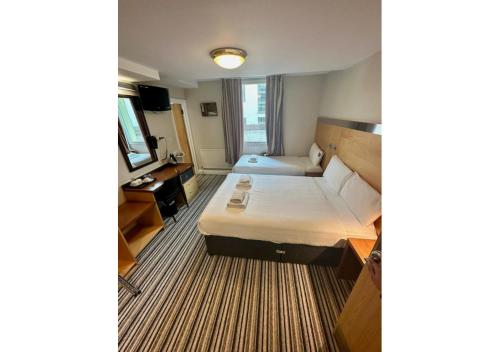 Maiden Oval - Room Types Available