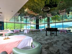 Maizuru Grand Hotel - Room Types and Amenities