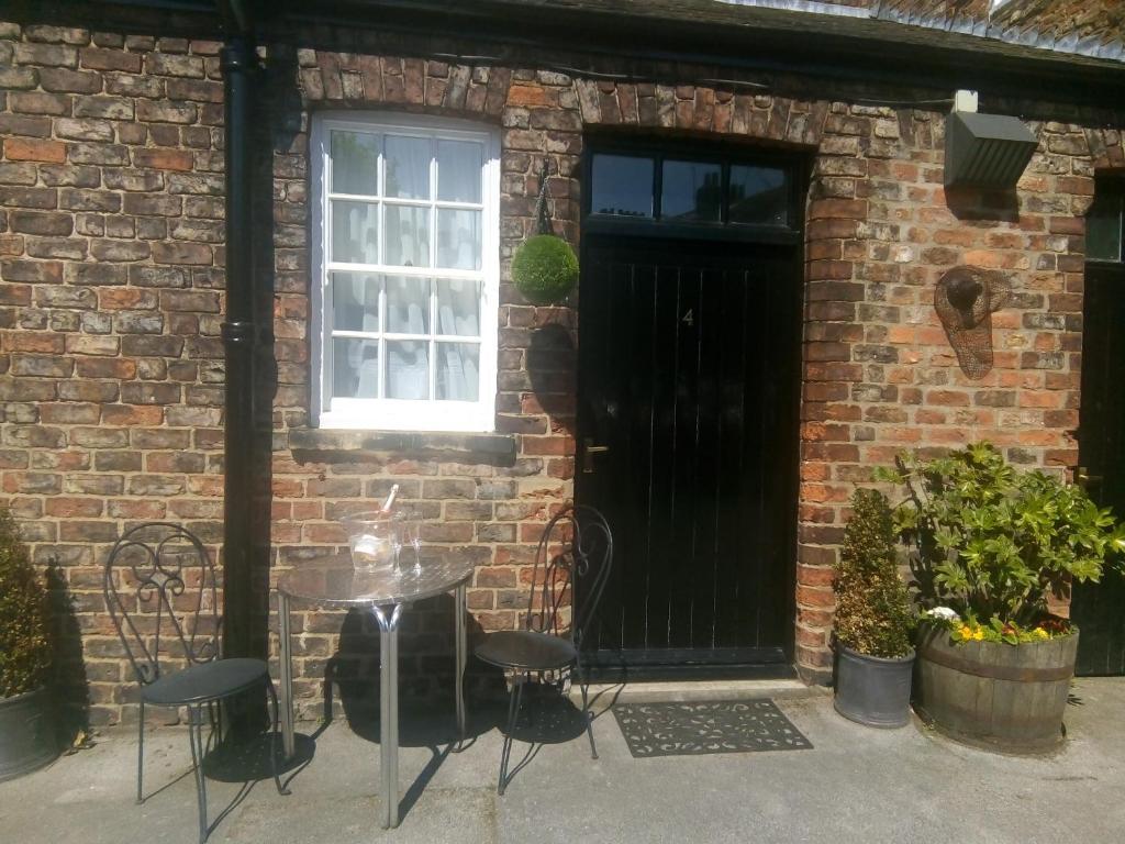 Masons Arms - Accommodation and Amenities