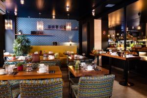 Maxim Folies Hotel - Room Accommodations