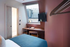 Maxim Hotel Latin Quarter - Amenities and Services