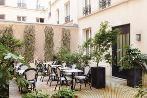 Mayflower Opera Hotel - Nearby Attractions