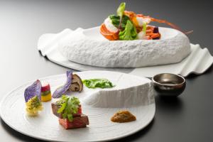 Mayu Futahari - Available Amenities