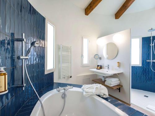 Mercure Marseille Centre Bompard La Corniche - Room Amenities and Features