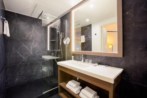 Mercure Paris Saint-Ouen - Dining and Facilities