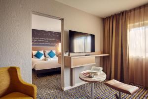 Mercure Paris Sud Les Ulis-Courtaboeuf - Comfortable Accommodations