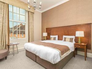 Mercure Salisbury White Hart Hotel - Guest Experience and Reviews