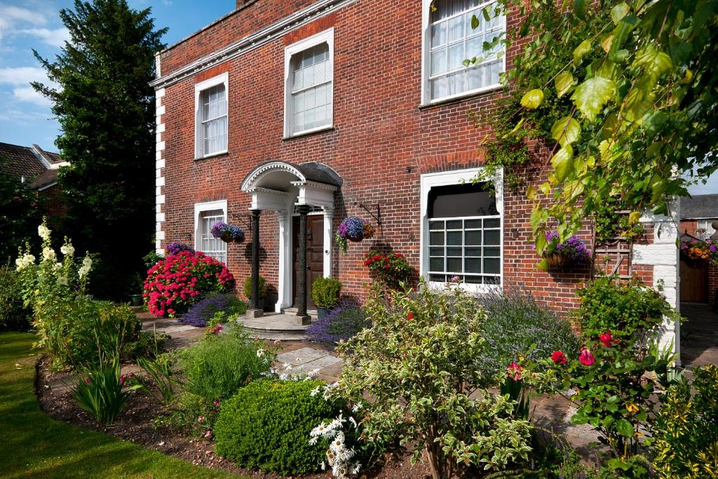 Milford Hall Hotel - Newly Refurbished - Guest Experience