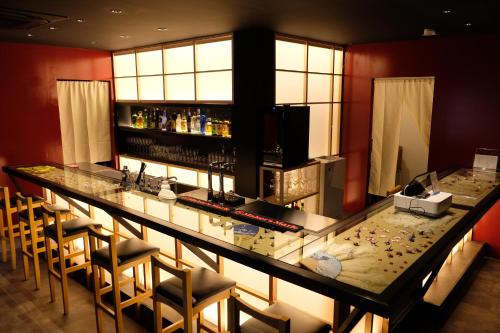 Million Ray Hurdle - Navigating Through Neighborhood Gems