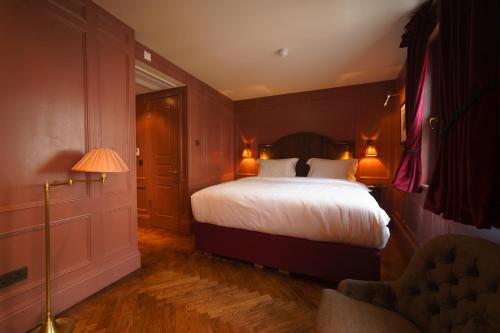 Mimis Hotel Soho - Amenities and Services