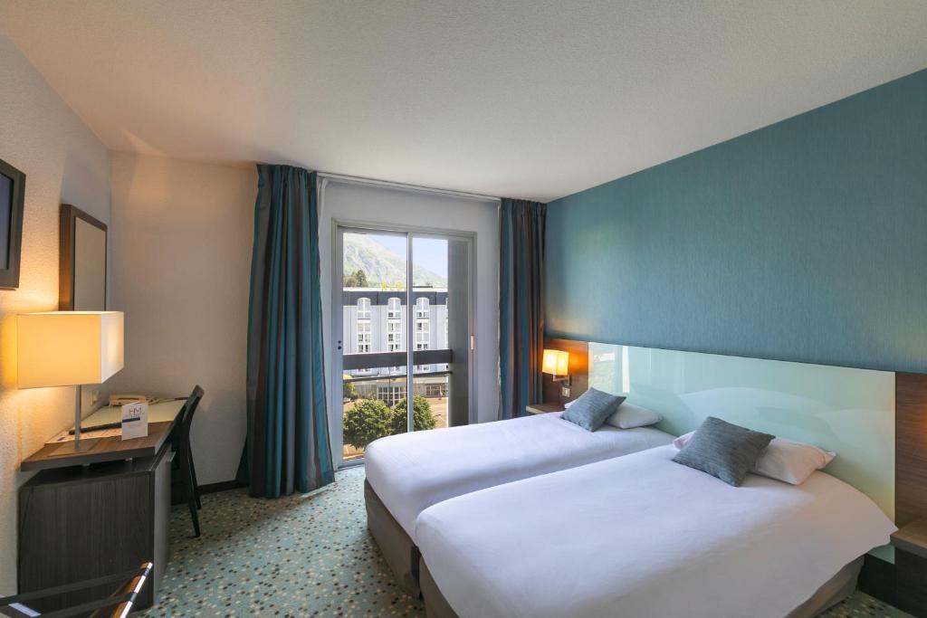 Miramont Hotel - Comfortable Room Features