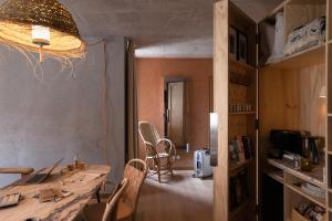 MOB House - How To Book Your Stay