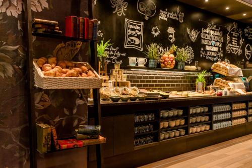 Motel One Manchester-St. Peter's Square - Guest Feedback