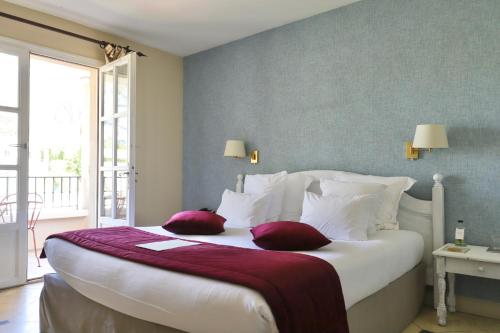 Mougins Hotel - Amenities and Facilities