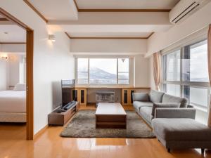Mountainside Palace - Onsite Amenities