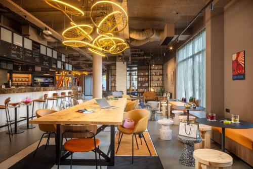 Moxy Paris Clamart - Dining Options