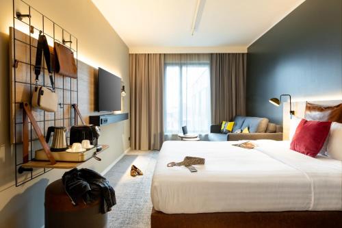 Moxy Paris Val D'europe - Location and Accessibility Details