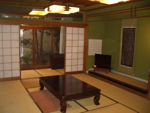 Murataya - Onsite Facilities and Amenities