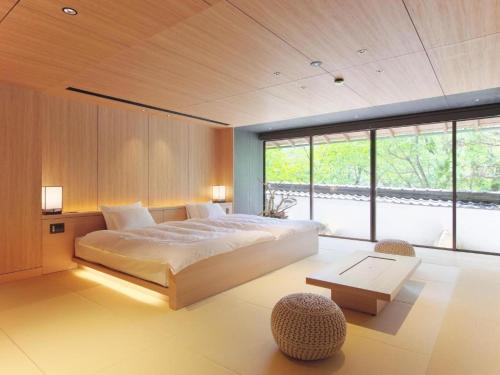Nanzenji Sando KIKUSUI - Location and Accessibility