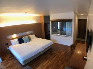 NEST Iriomote - On-Site Services