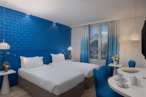 NH Paris Gare De L'est - Extensive Amenities and Room Features