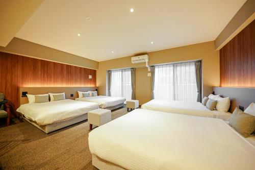 Nico Hotel - Location and Accessibility