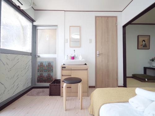 Nippori Osaka Nishi-Tengachaya Guesthouse West Tenjinya Tea House Apartment Mint - Good To Know