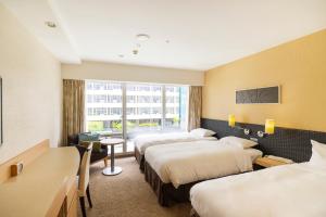 Nishitetsu Resort Inn Naha - On-site Dining Options