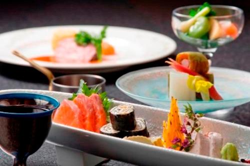 Nishiyama Onsen Keiunkan Review - Dining Highlights